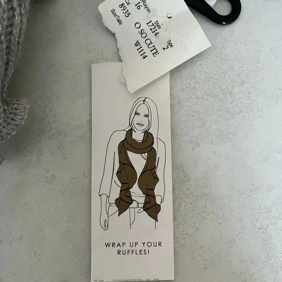 BNWT CollectionEighteen/ Ruffled knit scarf/  84”long - Picture 10 of 12